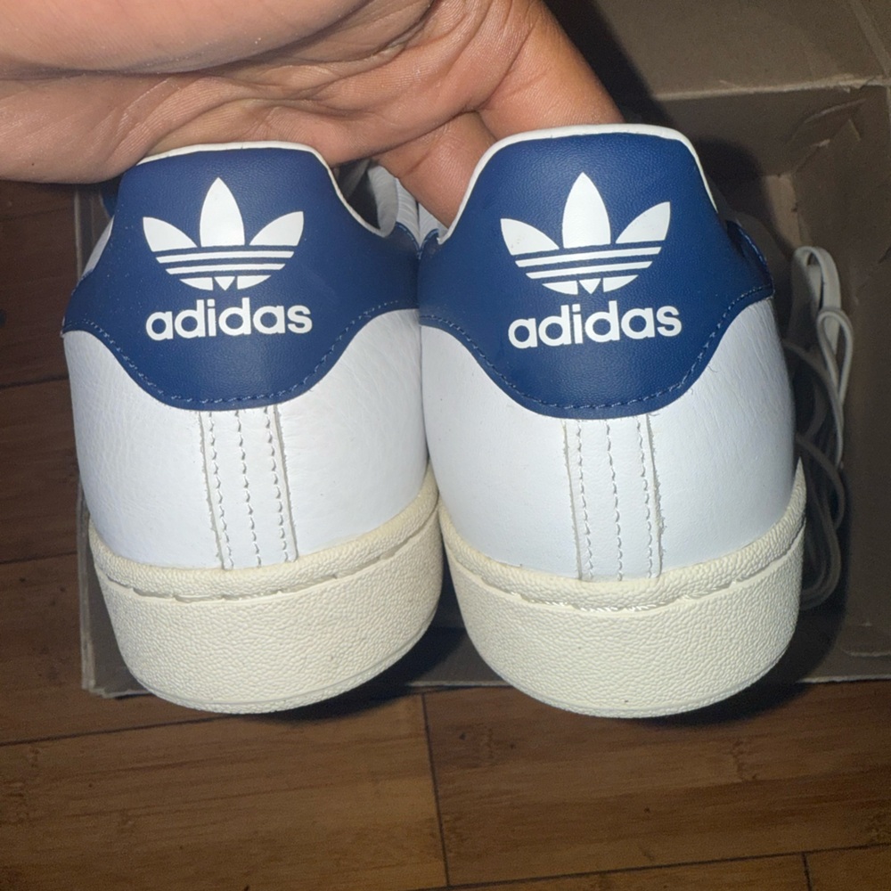 Adidas Hrlm Men's White and Navy Sneakers - Picture 4 of 7